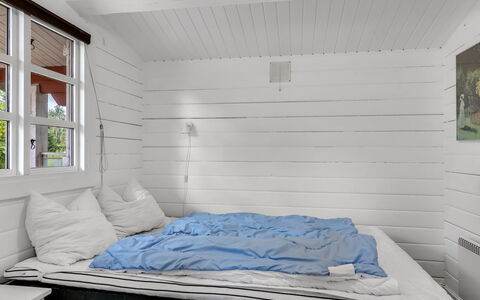 Jalina - 30Km from the Sea: Bois, Sol, Sol, Design Intérieur, Plafond, Domicile, Chambre, Pièce, Parquet, Lit