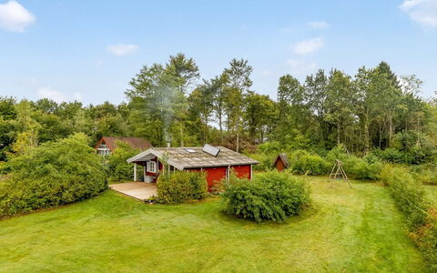 Jalina - 30Km from the Sea: Vert, Arbuste, Maison, Chalet, Toit, Lot Terre, Zone Rurale, Jardin, Couverture De Sol