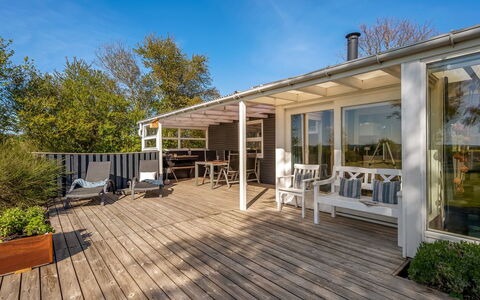 Niels - 1.3Km from the Sea: Meubles, Bois, Design Intérieur, Sol, Sol, Chaise, Pièce, Plafond, Salon, Appartement