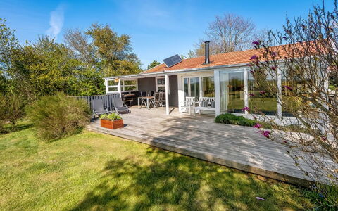 Niels - 1.3Km from the Sea: Meubles, Bois, Design Intérieur, Sol, Sol, Chaise, Pièce, Plafond, Salon, Appartement