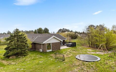 Mikkelina - 1.7Km from the Sea: Herbe, Maison, Toit, Zone Rurale, Lot Terre, Domicile, Chalet, Pelouse, Ferme, Jardin