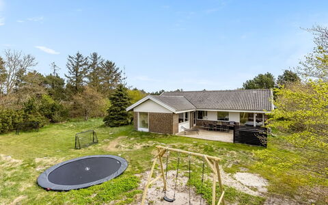 Mikkelina - 1.7Km from the Sea: Herbe, Paysage, Lot Terre, Plaine, Zone Rurale, Pelouse, Jardin, Chalet, Prairie, Biens
