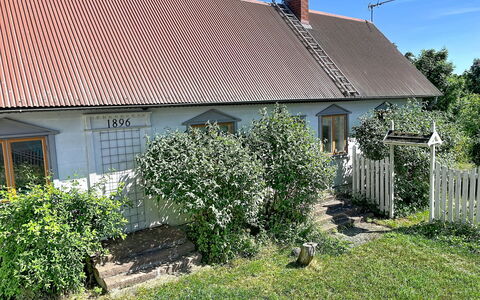 Melösa: Maison, Arbuste, Toit, Chalet, Zone Résidentielle, Domicile, Lot Terre, Jardin, Clôture