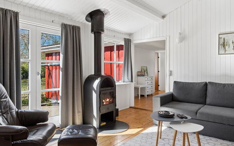 Swea - 2.5Km from the Sea: Bleu, Chalet, Maison, Domicile, Ferme, Biens, Siding