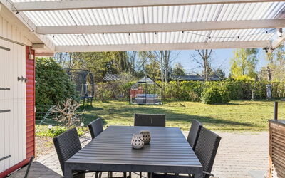 Swea - 2.5Km from the Sea