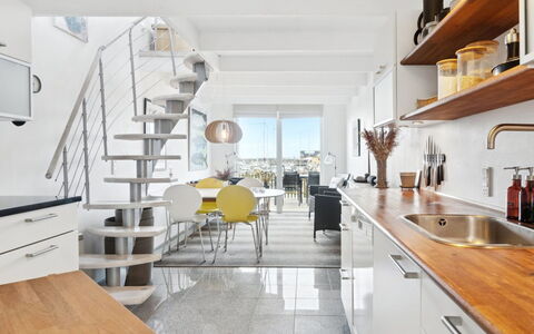 Pejo - 10M from the Sea: Cuisine, Sol, Design Intérieur, Meubles, Comptoir, Appareil De Cuisine, Sol, Appartement, Principaux Appliance, Plafond