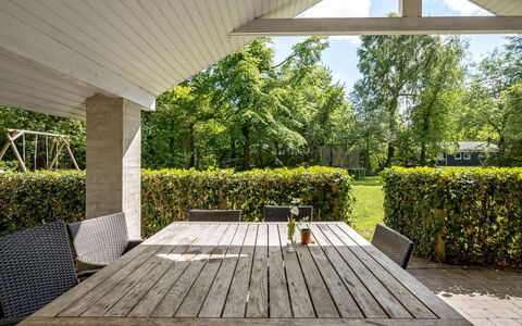Antoinetta - 350M from the Sea: Bois, Ombre, Mobilier De Jardin, Meubles, Lot Terre, Porche, Jardin, Tableau De Plein Air, Chaise, Structure En Plein Air