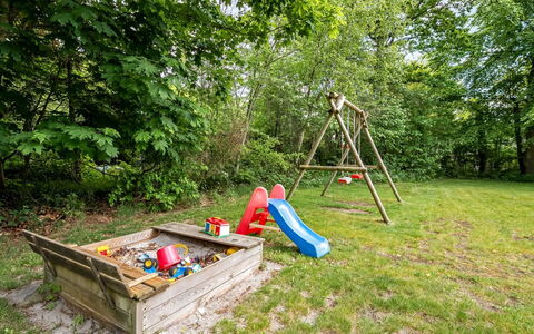 Antoinetta - 350M from the Sea: Équipement Extérieur Play, Jardin, Toboggan, Loisir, Des Loisirs, Terrain De Jeux, Arrière-Cour, Parc, Chute