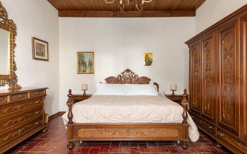 Il Leccio, Vinci, Private Pool and Tennis: Meubles, Lit, Chambre, Design Intérieur, Bois, Sol, Drap De Lit, Literie, Sol, Pièce