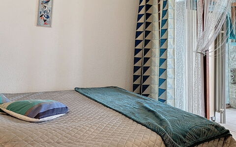 Bikini: Design Intérieur, Chambre, Bois, Sol, Linge, Sol, Textile, Meubles, Lit, Pièce