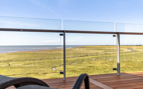 Nadua - 25M from the Sea: Horizon, Balustrade, Mer, Océan, Balcon, Boardwalk, Clôture, Plate-Forme, Côte, Parquet