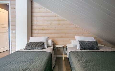 Parashimos a: Design Intérieur, Bois, Sol, Plafond, Sol, Meubles, Chambre, Lit, Pièce, Éclairage