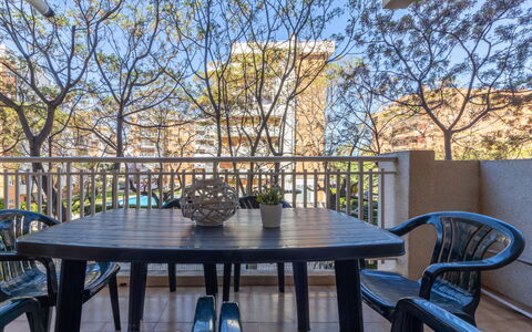 Nuevo Forum: Meubles, Chaise, Table, Tableau De Plein Air, Mobilier De Jardin, Table Cuisine Et Salle A Manger, Balcon, Ombre, Plate-Forme, Dur