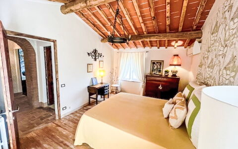 Il Sogno Toscano: Meubles, Mur, Lit, Design Intérieur, Chambre, Sol, Sol, Bois, Plafond, Drap De Lit