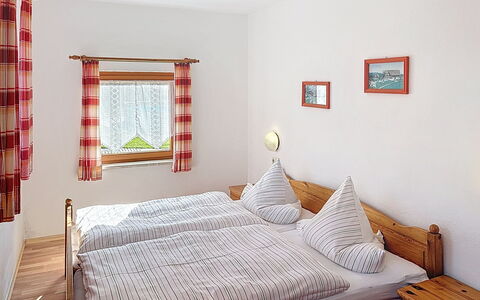 Viechtach 646: Maison, Domicile, Meubles, Chalet, Ferme, Porche, Villa, Chaise, Hôtel, Eco Hôtel