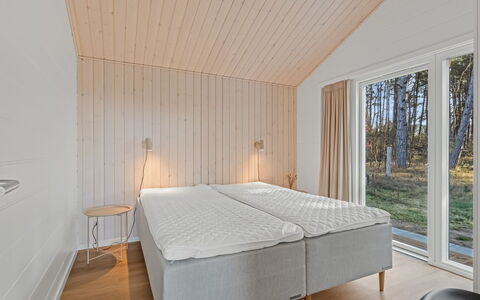 Frudde - 500M from the Sea: Bois, Sol, Sol, Plafond, Chambre, Dur, Parquet, Linge, Planche, Lit