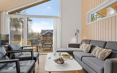 Frudde - 500M from the Sea
