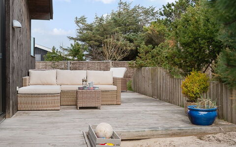 Minka - 500M from the Sea: Meubles, Bois, Design Intérieur, Sol, Sol, Chaise, Pièce, Plafond, Salon, Appartement