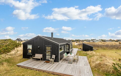 Enni - 350M from the Sea: Meubles, Bois, Design Intérieur, Sol, Sol, Chaise, Pièce, Plafond, Salon, Appartement
