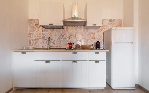 Fortuna: Cuisine, Comptoir, Appareil De Cuisine, Cabinetry, Principaux Appliance, Sol, Design Intérieur, Evier, Sol, Placard
