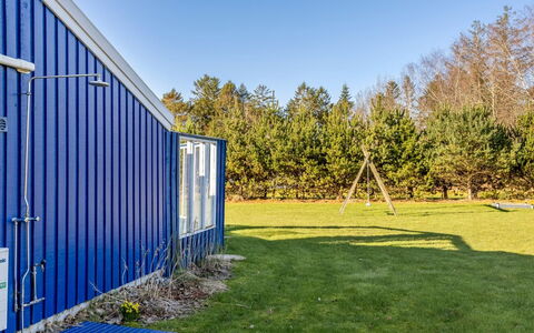 Nedzad - 500M from the Sea: Maison, Toit, Domicile, Chalet, Arbuste, Couverture De Sol, Biens, Ferme, Siding, Batiments Jardin