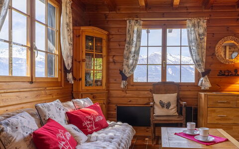 Chalet le Trèfle: Meubles, Bois, Design Intérieur, Domicile, Canapé, Table, Maison, Chalet, Salon, Cabane En Rondins