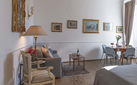 Maison D'Alice: Meubles, Design Intérieur, Sol, Bois, Sol, Pièce, Cadre, Éclairage, Table, Salon