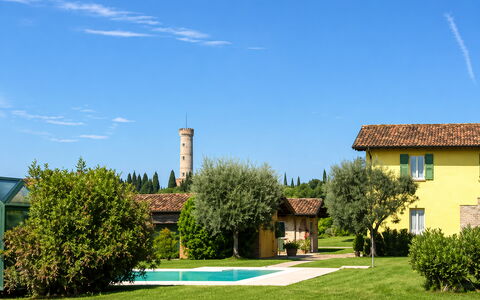 Preseglie Lake Garda: Herbe, Arbuste, Lot Terre, Prairie, Plaine, Zone Rurale, Biens, Pelouse, Jardin, Chalet