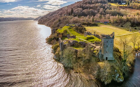 Loch Ness Lodge: L'Eau, Plan D'Eau, Paysage Naturel, Montagnes, Paysage, Cours D'Eau, Banque, Cotiers Et Relief Océaniques, Lac, Côte