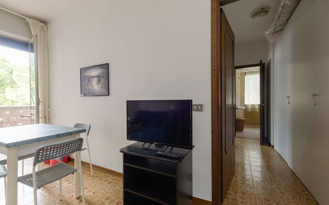 Lago di Bracciano: Appartement, Balcon, Côte, Condominium, Station Balnéaire, Recours, Clôture, Ville Resort, Hôtel, Balustrade