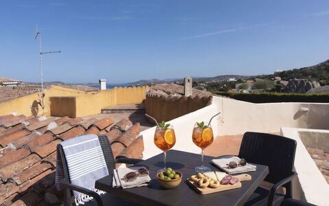 Baia Bianca: Appartement, Balcon, Côte, Condominium, Station Balnéaire, Recours, Clôture, Ville Resort, Hôtel, Balustrade