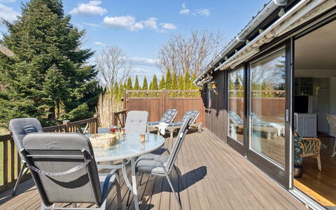 Emelita - 1.1Km from the Sea: Domicile, Chalet, Porche, Siding, Ferme, Structure En Plein Air