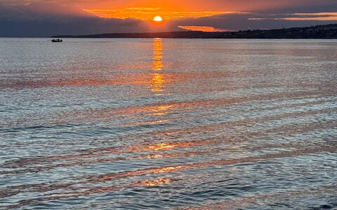 Casa Amare: Ciel, Nuage, L'Eau, Horizon, Ressources En Eau, Afterglow, Plan D'Eau, Le Coucher Du Soleil, La Nature, Crépuscule