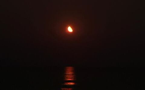 Casa Amare: Atmospherique Phénomène, Orange, Nuit, Mer, Minuit, Le Coucher Du Soleil