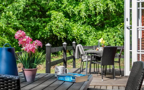 Heda - 1.6Km to the Fjord: Meubles, Mobilier De Jardin, Chaise, Table, Tableau De Plein Air, Table Cuisine Et Salle A Manger, Ombre, Jardin, Patio, Table Basse