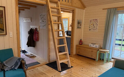 Heda - 1.6Km to the Fjord: Bois, Sol, Meubles, Sol, Design Intérieur, Parquet, Dur, Tache De Bois, Plafond, Pièce