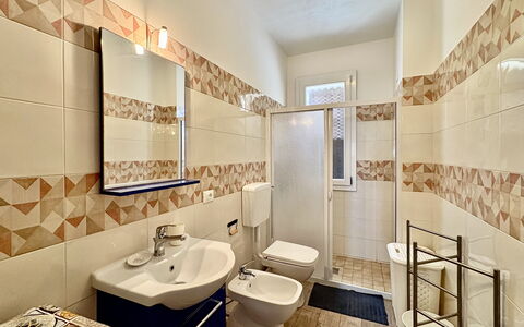 Villa Marzia: Sol, Sol, Design Intérieur, Tuile, Luminaire Plomberie, Salle De Bains, Plafond, Plomberie, Céramique