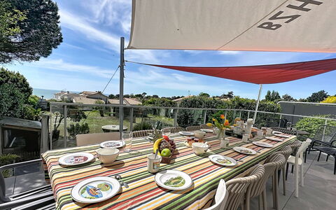 L'Incroyable: Piscine, Hôtel, Balcon