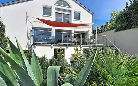 L'Incroyable: Piscine, Hôtel, Balcon