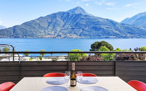 Casa Bel Lago: Piscine, Hôtel, Balcon