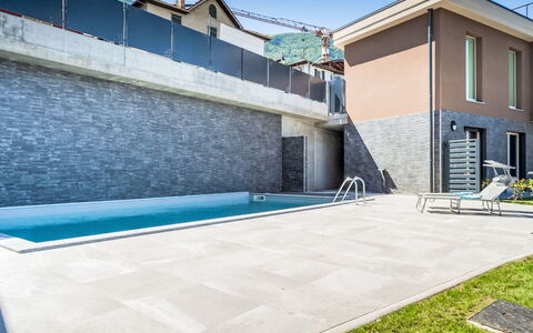 Casa Bel Lago: Piscine, Composite, Recours, Tuile, Béton, Ombre, Hôtel, Villa, Cour, Mobilier De Jardin