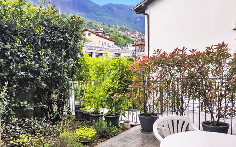 Casa Bel Lago: Piscine, Hôtel, Balcon