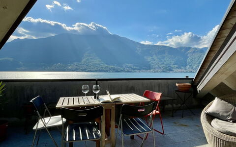 Nicotina: Piscine, Hôtel, Balcon