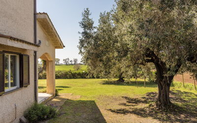 Tarquinia Garden Home