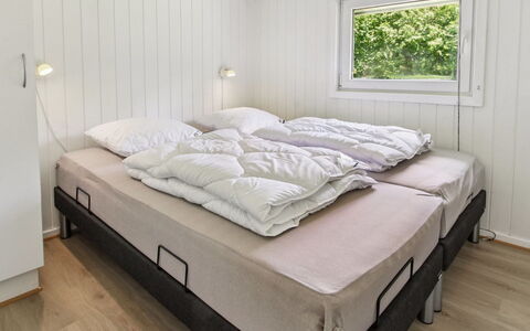 Brunhild - 29Km from the Sea: Lit, Chambre, Drap De Lit, Literie, Cadre De Lit, Design Intérieur, Meubles, Linge, Pièce, Oreiller