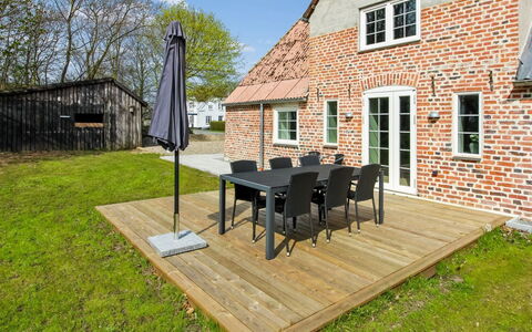 Farah - 25Km from the Sea: Meubles, Bois, Design Intérieur, Sol, Sol, Chaise, Pièce, Plafond, Salon, Appartement