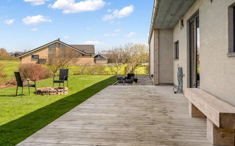Safir - 200M to the Fjord: Meubles, Bois, Design Intérieur, Sol, Sol, Chaise, Pièce, Plafond, Salon, Appartement