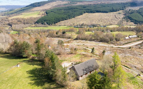 The New House: Arbre, Environnement Naturel, Paysage Naturel, Paysage, Montagnes, Écorégion, Zone Rurale, Prairie, Lot Terre, Établissements Humains