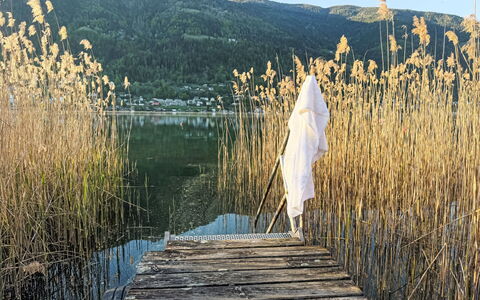 Ossiacher See 20: L'Eau, Lac, Banque, Réflexion, Chaîne De Montagnes, Loch, Réservoir, Quai