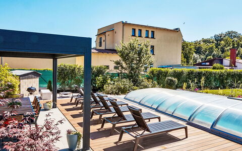 Bukanda: Piscine, Composite, Mobilier De Jardin, Ombre, Recours, Eco Hôtel, Jardin, Loisir, Aménagement Paysager, Chaise